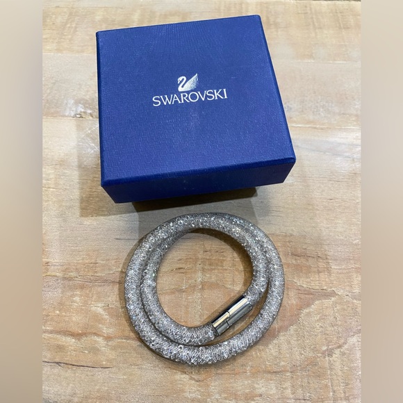 Swarovski Silver Glitzy Stardust Bracelet new in box choker necklace - Picture 3 of 9